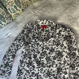 Victoria's Secret Intimates & Sleepwear - EUC pj set Victoria’s Secret flannel black/ white Victoria's Secret Intimates & Sleepwear - EUC pj set Victoria’s Secret flannel black/ white